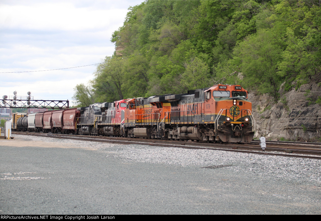 BNSF 1079 East